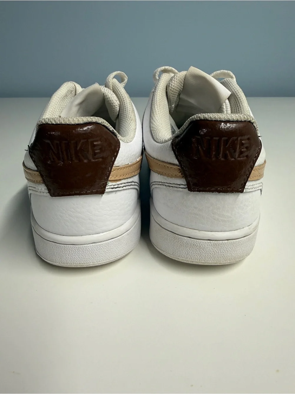 Nike Men’s White Low-Top Sneakers with Tan Swoosh
